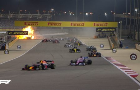 Формула-1: Під час Гран-прі Бахрейну у гонщика з Франції вибухнув болід (ВІДЕО)