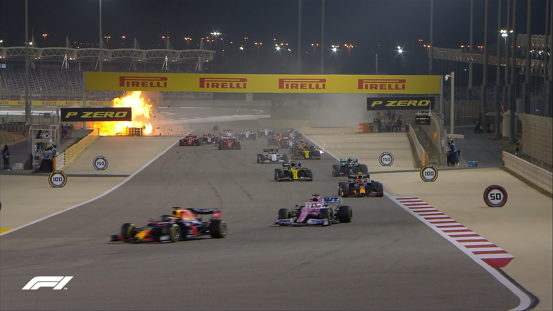 Формула-1: Під час Гран-прі Бахрейну у гонщика з Франції вибухнув болід (ВІДЕО)