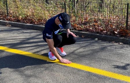 В США незрячий мужчина пробежал пять километров по указаниям искусственного интеллекта