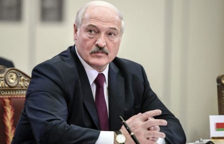 Лукашенко заявил, что в Киеве и под Варшавой спецслужбы США создали свои центры