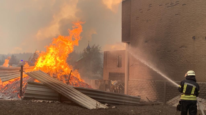 Пожежі на Луганщині: лише 7 зі 139 власників будинків у Новоайдарському районі отримали компенсації