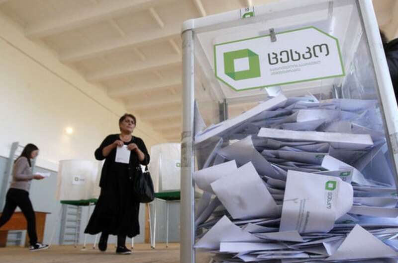 За даними екзит-полів, на парламентських виборах у Грузії лідирує владна «Грузинська мрія»
