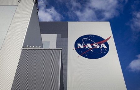 NASA призначило двох астронавтів для тестового польоту на кораблі Starliner