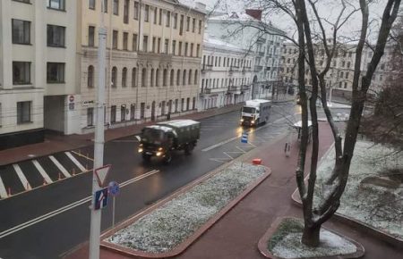 106-й день протестов в Беларуси: в Минск стягивают спецтехнику