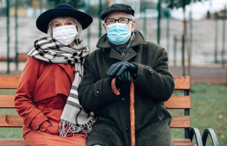 В Україні штрафуватимуть за неправильне носіння маски у громадських місцях, Рада ухвалила закон