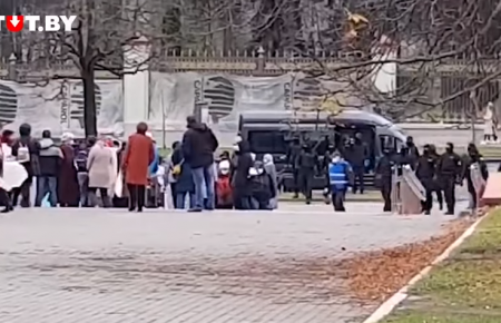 У Мінську на акції протесту медиків затримали близько 20 людей
