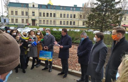 В центре Киева высадили 100 тысяч тюльпанов, подаренных Королевством Нидерланды