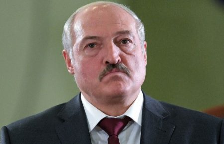 Лукашенко заявив про затримання групи терористів, які нібито везли «тонни зброї» через Україну: у МЗС цю заяву спростували