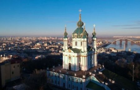 Після реставрації в Андріївській церкві не можна палити свічки — директорка «Софії Київської»