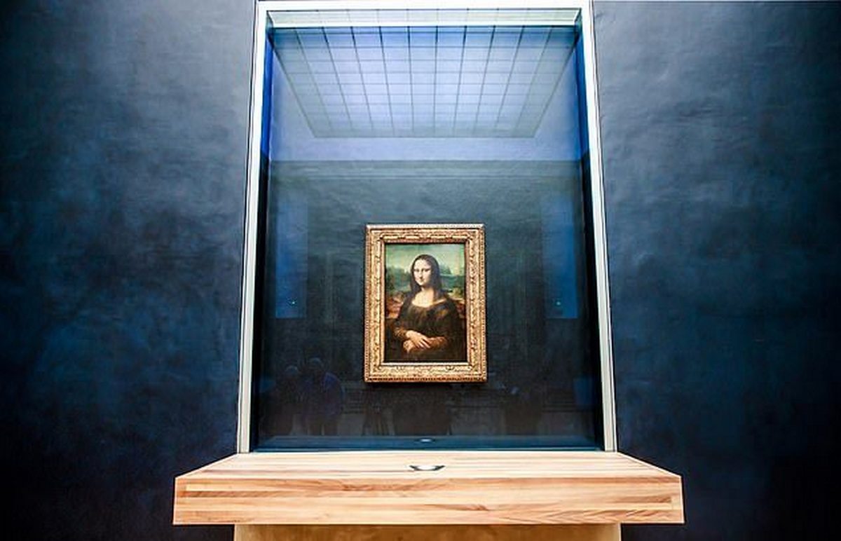 За 80 тысяч евро Лувр продал возможность увидеть «Мону Лизу» без защитного стекла