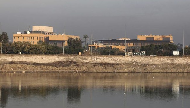 Іракські служби безпеки шукають установки, з яких запустили ракети по посольству США  у Багдаді