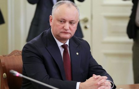Президент Молдови Додон підписав закон, який скорочує повноваження його наступниці