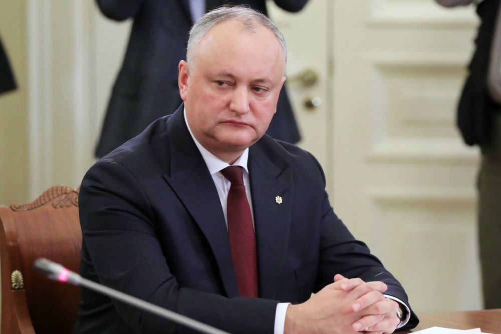Президент Молдови Додон підписав закон, який скорочує повноваження його наступниці
