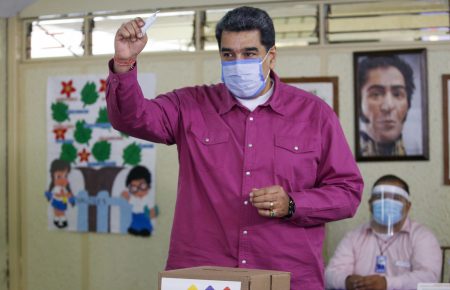Вибори у Венесуелі: блок Мадуро отримав 67% голосів, опозиція закликає до бойкоту