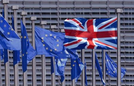 Велика Британія та ЄС найближчим часом оголосять про домовленості після Brexit, переговори тривали усю ніч