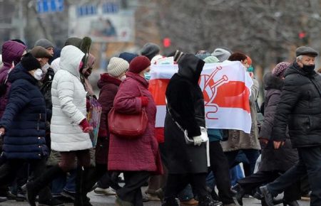 У Мінську на «Марші мудрості» силовики затримали близько 40 пенсіонерів