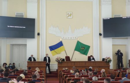 Геннадия Кернеса заочно избрали главой Харькова без присяги: законно ли это?