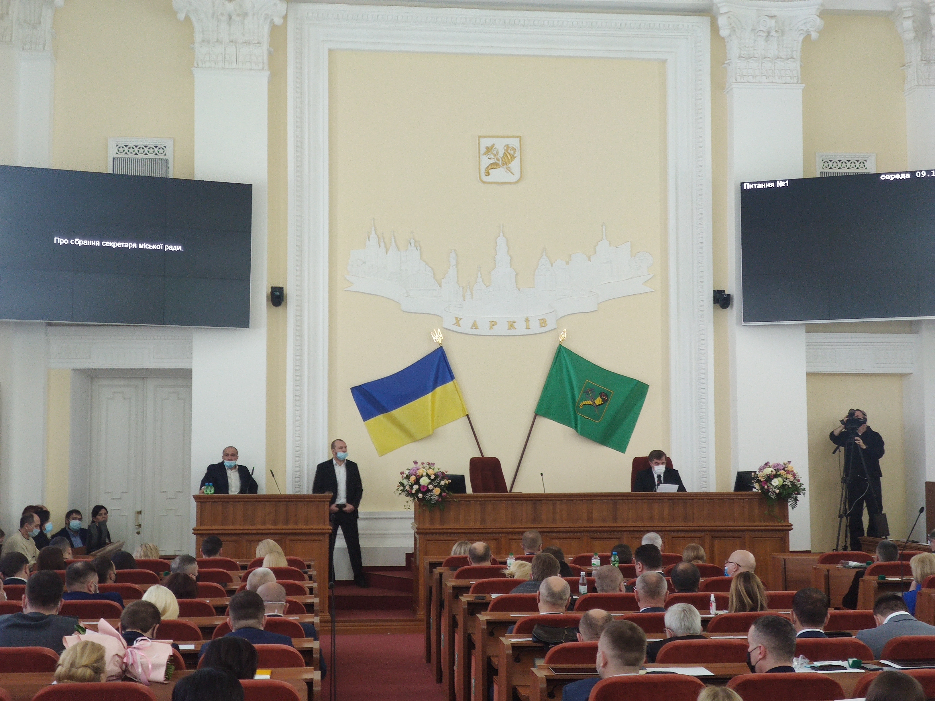 Геннадия Кернеса заочно избрали главой Харькова без присяги: законно ли это?