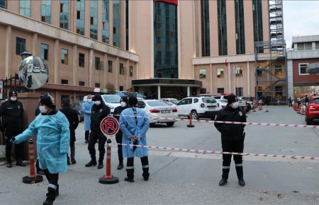 COVID-19: у лікарні в Туреччині вибухнув кисневий балон, 8 людей загинули (ВІДЕО)