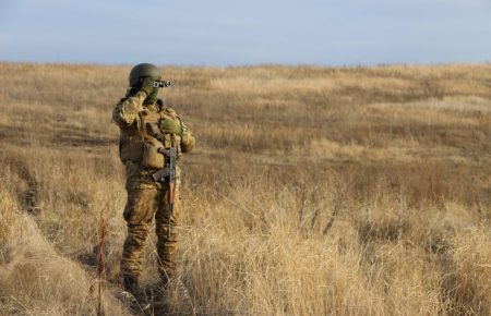 На Донбасі бойовики тричі відкривали вогонь з гранатометів та кулеметів