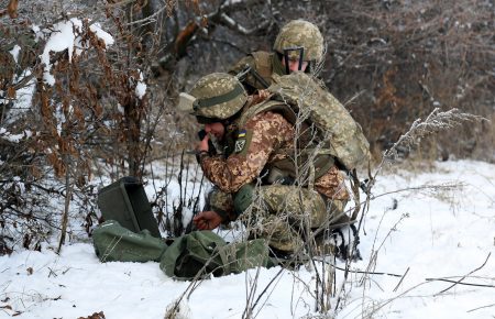На Донбасі бойовики обстрілювали Шуми і Південне