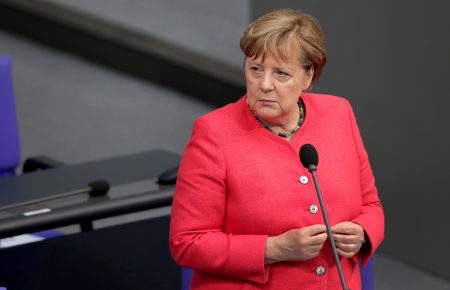 «Ця картина мене розсердила і засмутила» — Меркель про події біля Капітолія