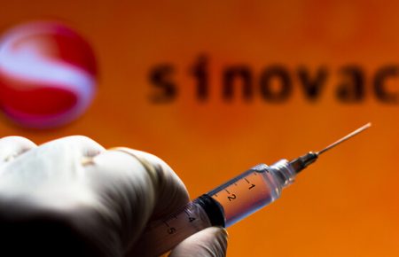 Технология, по которой изготавливают вакцину Sinovaс, наиболее безопасная — представитель компании «Лекхим» в Украине