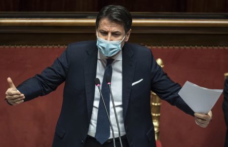 Очільник італійського уряду Джузеппе Конте оголосив про відставку