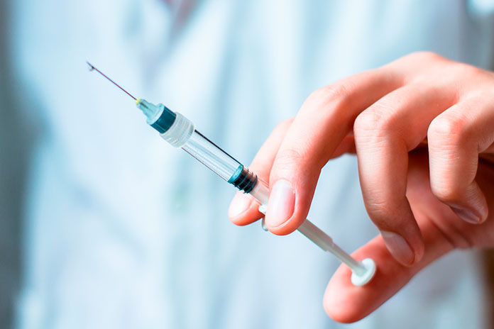 The Economist: Украина не получит широкий доступ к вакцине от COVID до 2023 года