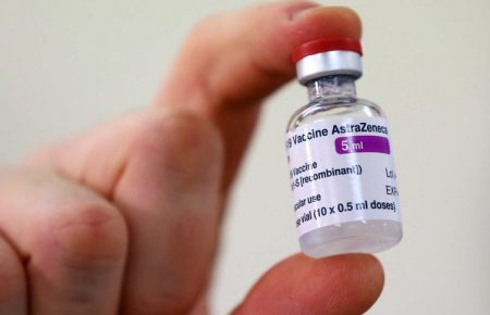 Із 15 лютого Україна очікує отримати вакцину AstraZeneca — Ляшко
