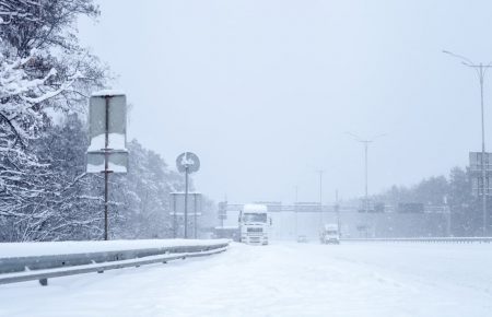 На в'їзді до Києва обмежать рух вантажівок 8 та 9 лютого — КМДА