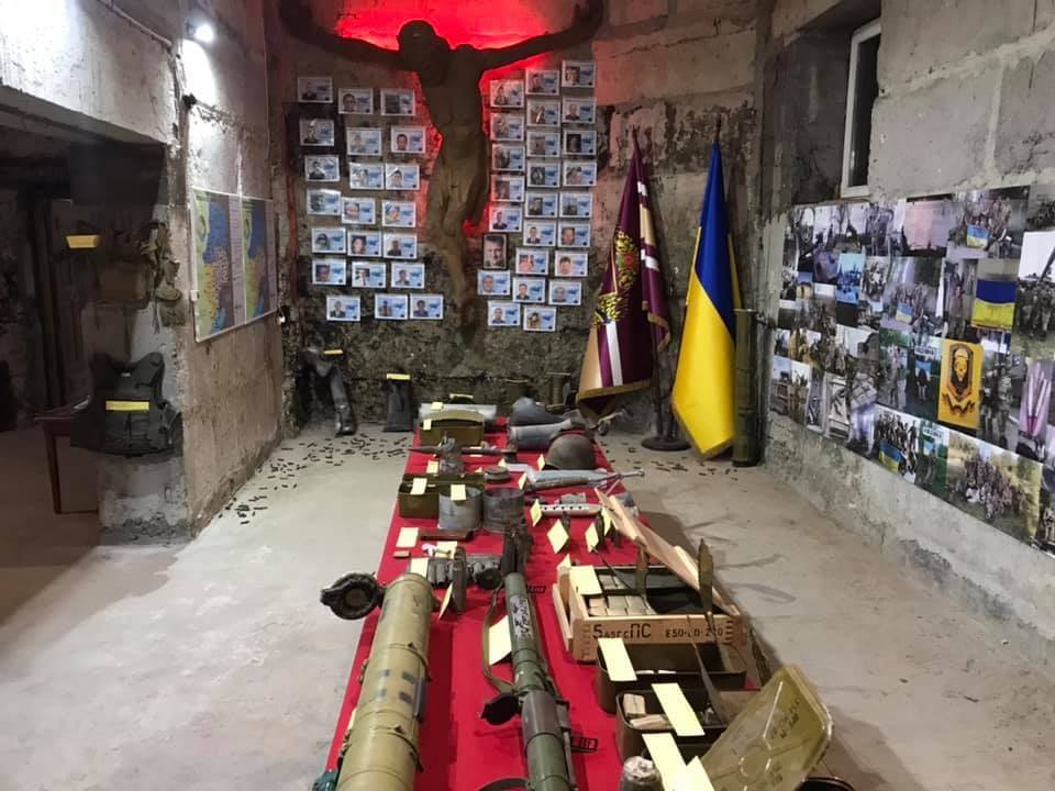 У католицькому костелі Хмельницького відкрився музей російсько-української війни