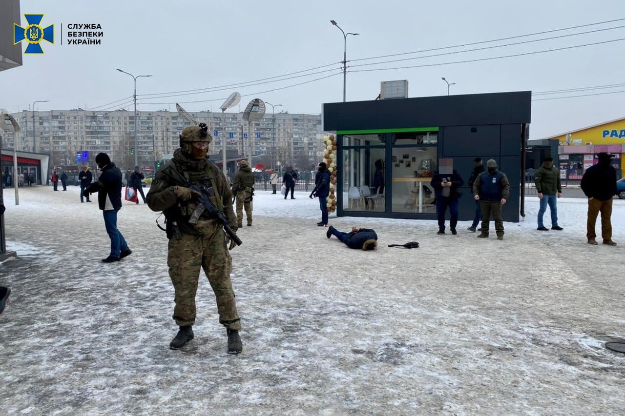 В Харькове СБУ задержала украинца, который собирал для спецслужб РФ закрытую информацию об украинской бронетехнике