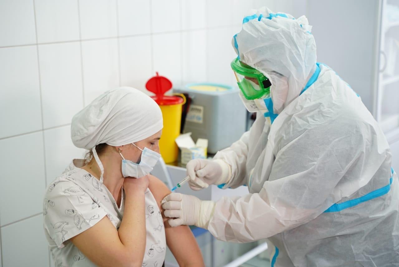В Киевской области начали вакцинацию от COVID-19