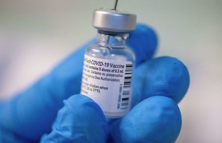 Pfizer подалася на реєстрацію вакцини від коронавірусу в Україні — Степанов