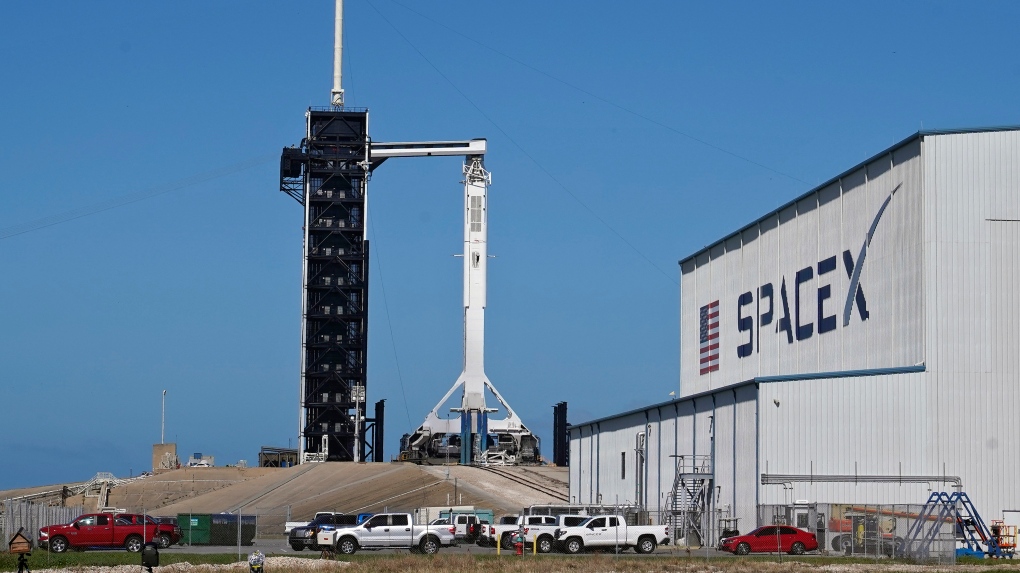 SpaceX проверила двигатели ракеты, которая запустит еще 60 спутников Starlink