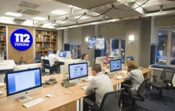 Підсанкційні телеканали рекламували російські вакцину та газ попри 7 років війни з РФ — VoxCheck Підсанкційні телеканали рекламували російські вакцину та газ попри 7 років війни з РФ — VoxCheck