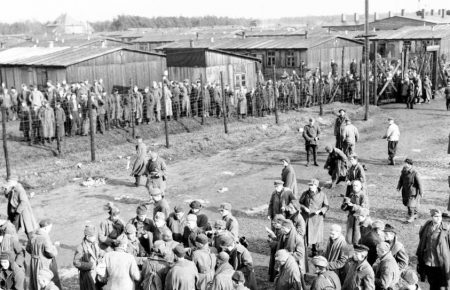 Через понад 70 років після Другої світової німецькі прокурори перевіряють 7 справ про вбивства у концтаборах