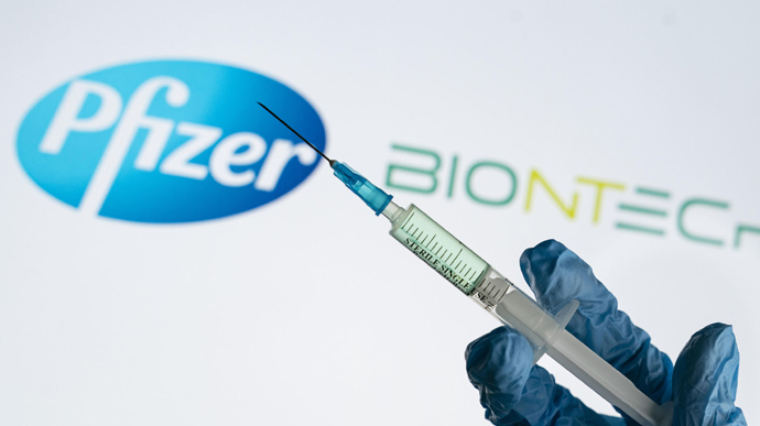 Вакцина Pfizer/BioNTech запобігає передачі коронавірусу на 89,4%