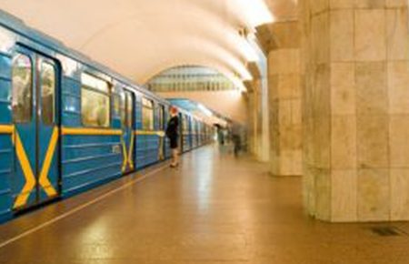 Анонимный звонок о минировании — станции метро «Дворец спорта» и «Майдан Независимости» закрыты