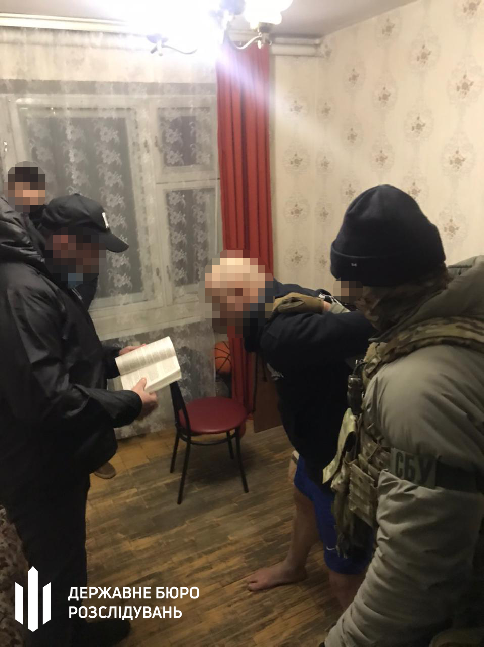 У Києві ДБР викрило підполковника податкової, який передавав бойовикам секретні дані