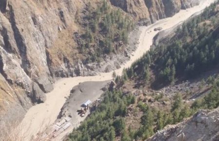 На півночі Індії через сходження льодовика загинули 10 людей, ще 150 вважаються зниклими безвісти