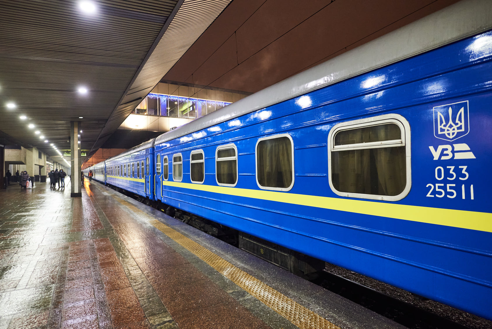 Жители «красной зоны» смогут сесть на поезд за пределами их областей — Укрзализныця