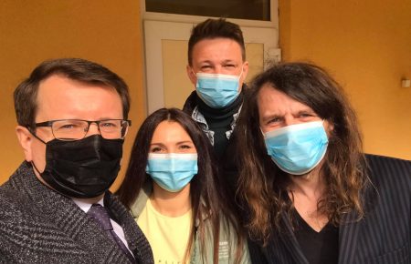 Відчуваю піднесення — голова Закарпатської ОДА вакцинувався від коронавірусу