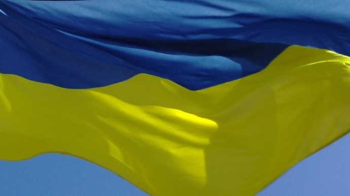 Під час нападу на луганський Євромайдан міліціонер врятував 42-метровий український прапор — Васильєв