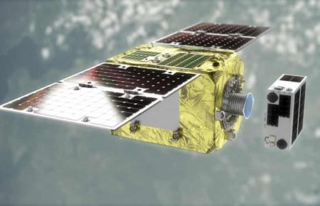 Виштовхуватиме в атмосферу Землі: Astroscale відтермінували запуск супутника, який очищатиме космос