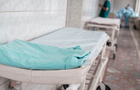 У Києві лікарні Укрзалізниці та Академії медичних наук обладнають 650 «ковідних» ліжок — Дубров