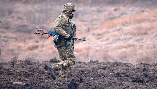 Четверо украинских военных погибли на Донбассе из-за минометного обстрела