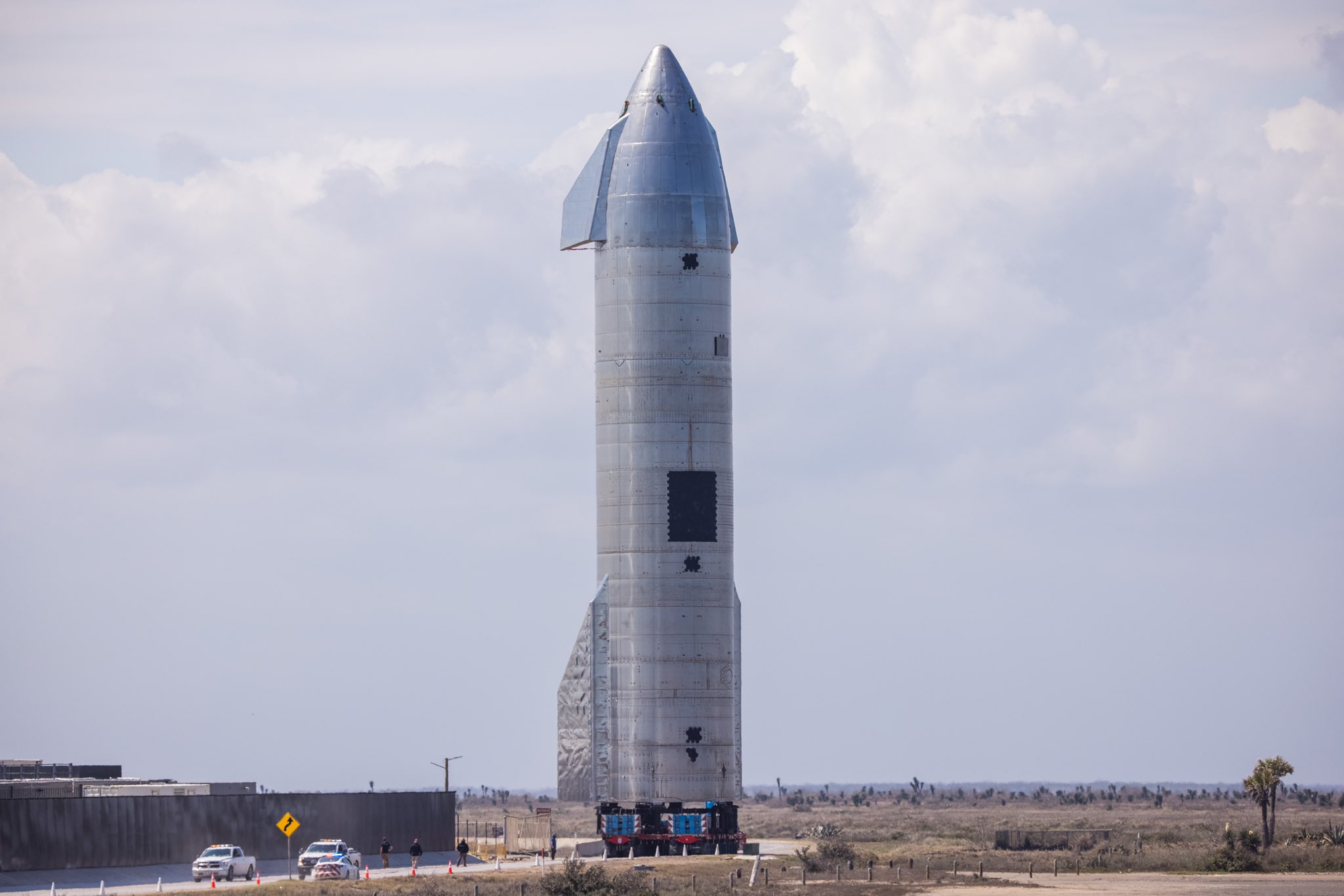 Новий прототип міжпланетного корабля встановили на космодромі SpaceX у міста Starbase
