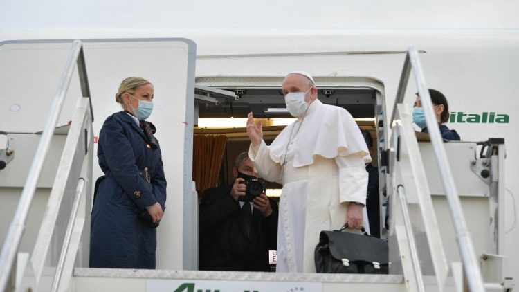Папа Римський вперше прибув до Іраку